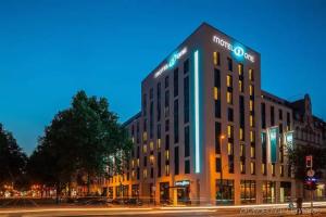 Motel One Dusseldorf Hauptbahnhof, Dusseldorf