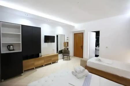 Ksamil Central Park - 181