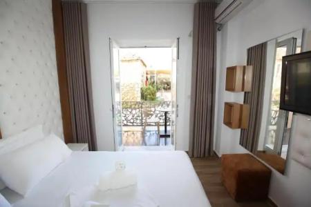 Ksamil Central Park - 70