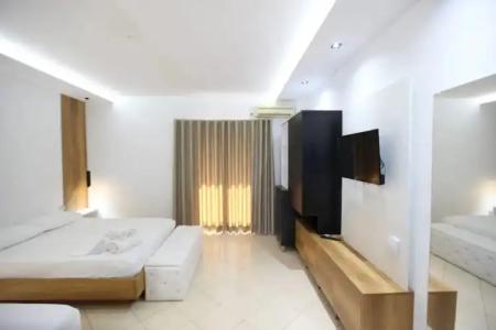 Ksamil Central Park - 175