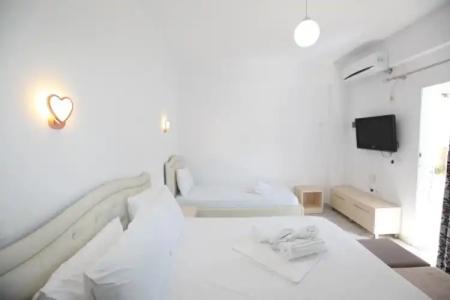 Ksamil Central Park - 32