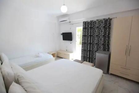 Ksamil Central Park - 20