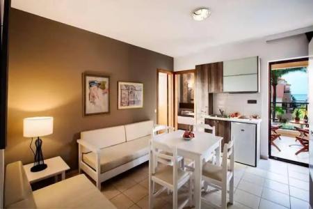 Kallitsakis Beach - 32