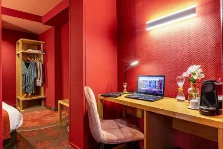 Ariane Montparnasse by Patrick Hayat - 88