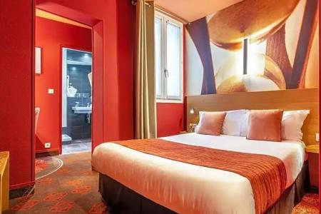 Ariane Montparnasse by Patrick Hayat - 77