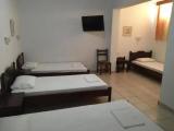 Standard Quadruple Basement room
