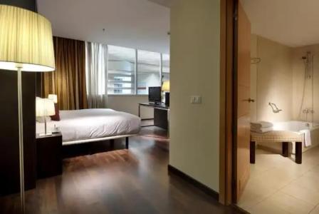 Eurostars Zaragoza - 37