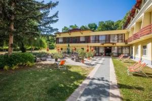 Hello Balcsi Apartmanház