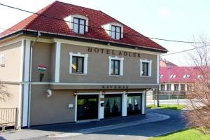 Adler Hotel, Budaors