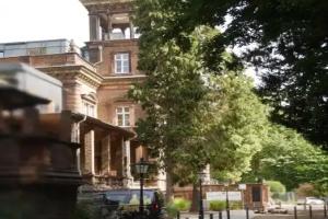 Trafohaus am Kaiserbahnhof Guest house, Bruhl