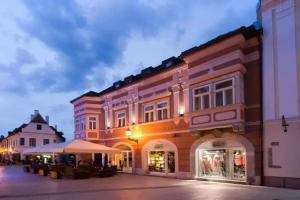 Barokk Hotel Promenád, Gyor