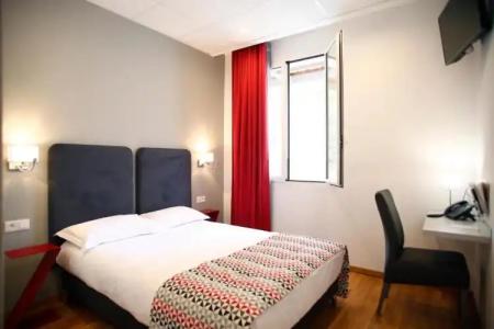 Hôtel Méditerranée - 68