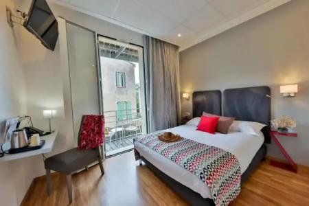 Hôtel Méditerranée - 35