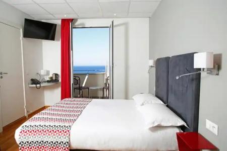 Hôtel Méditerranée - 80