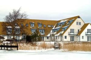 Hotel- & Ferienanlage Kapitans-Hauser Breege, Breege
