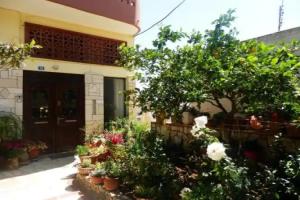 Eleni Studios, Agios Nikolaos