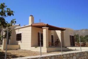 2 bedrooms villa at Kalymnos Island 800 m away from the beach with enclosed garden, Kalymnos