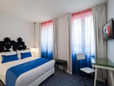 34B - Astotel - 72