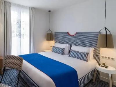 34B - Astotel - 75