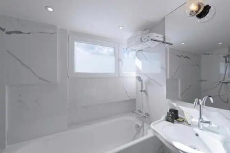 34B - Astotel - 129