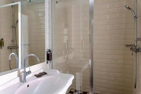 34B - Astotel - 85