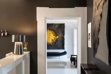 Piazza di Spagna 9 - 27