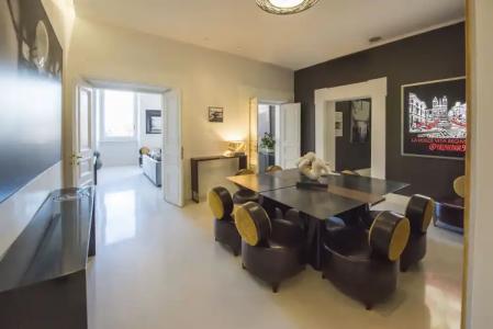 Piazza di Spagna 9 - 44