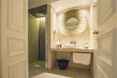 Piazza di Spagna 9 - 42