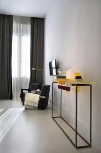 Piazza di Spagna 9 - 37