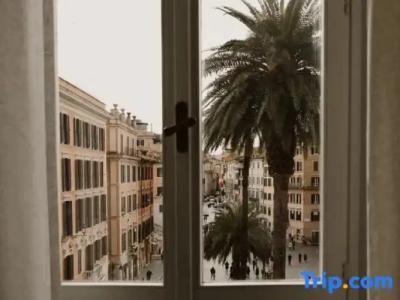 Piazza di Spagna 9 - 121