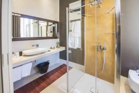 Piazza di Spagna 9 - 39