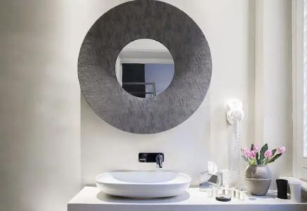 Piazza di Spagna 9 - 142