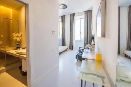 Piazza di Spagna 9 - 126