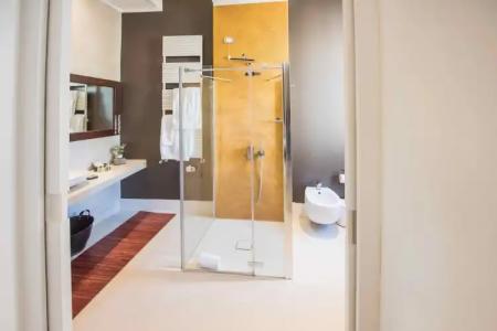 Piazza di Spagna 9 - 144