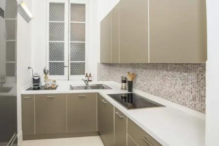 Piazza di Spagna 9 - 40