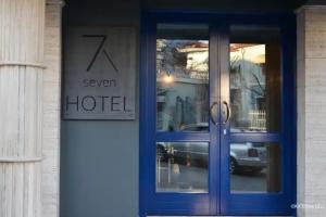 7Seven Hotel, Corce