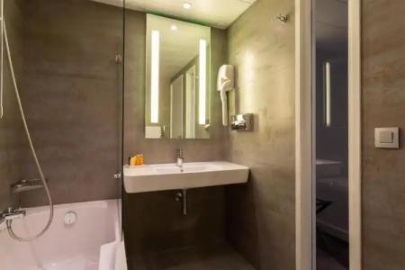 Hôtel 15 Montparnasse - 64