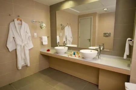 Capital Coast Resort And Spa - 110