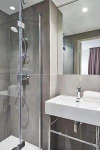 Cervantes by Happyculture - 104