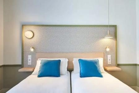 Cervantes by Happyculture - 107