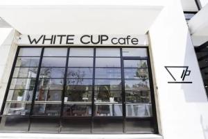 White Luxury, Thessaloniki