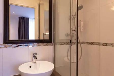 Apolonia Paris Montmartre; Sure Collection by Best Western - 36