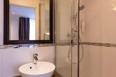 Apolonia Paris Montmartre; Sure Collection by Best Western - 32