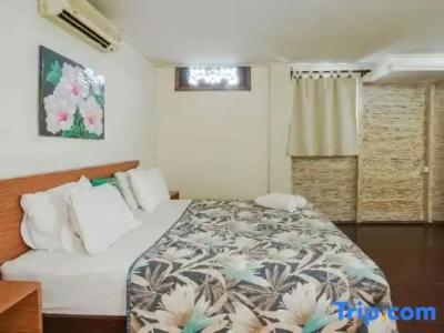 First Paris Tour Eiffel - 110