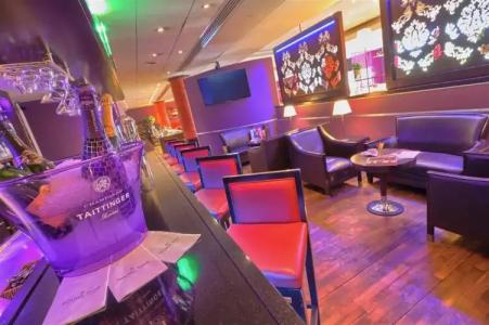 Golden Tulip Washington Opera - 28