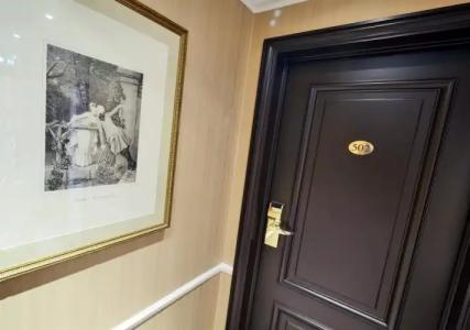 Golden Tulip Washington Opera - 15