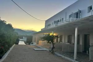 Hotel Fisilanis, Logaras
