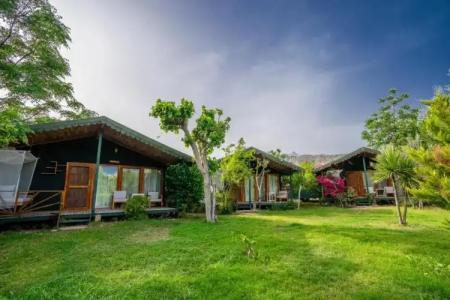 Etenna Beach Bungalows - 30