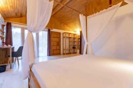 Etenna Beach Bungalows - 42