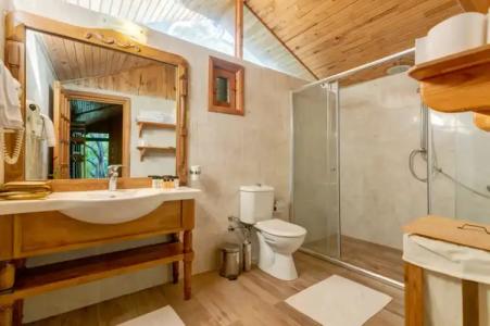 Etenna Beach Bungalows - 13